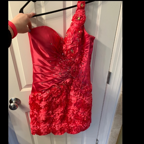 Size 10 Hot Pink Tony Bowls One Shoulder Floral Cocktail Dress (fits like an 8) - Picture 6 of 13